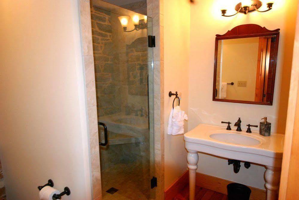 Silver Lake Bed And Breakfast (Adults Only) Harrisonburg Exterior foto